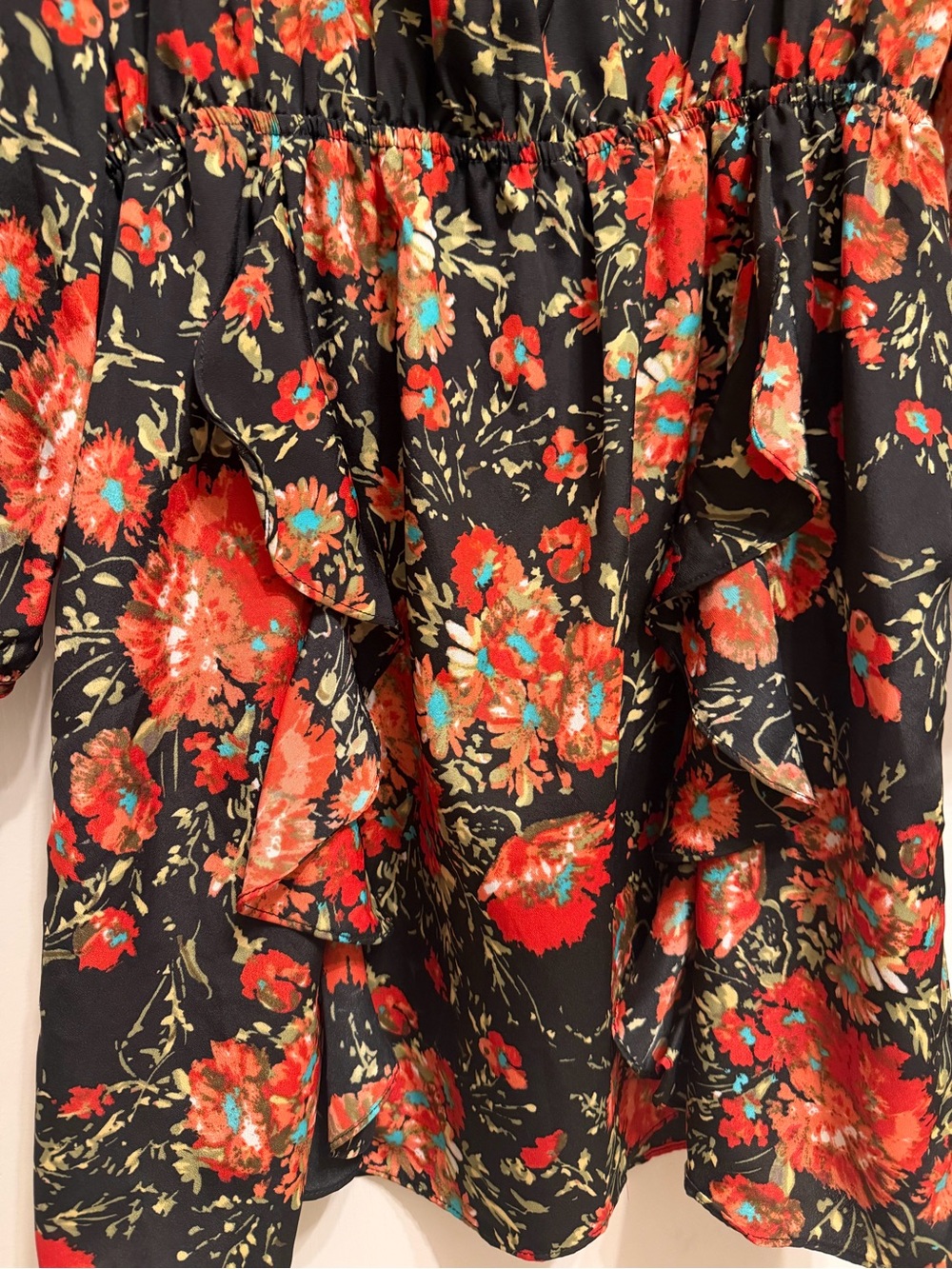 Gianni Bini, flowy midi dress. - Picture 3 of 5